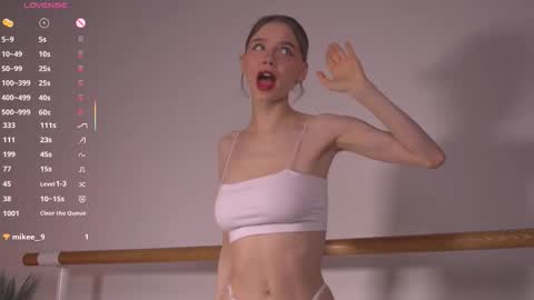 Evy  online show from 30, 9, 2025