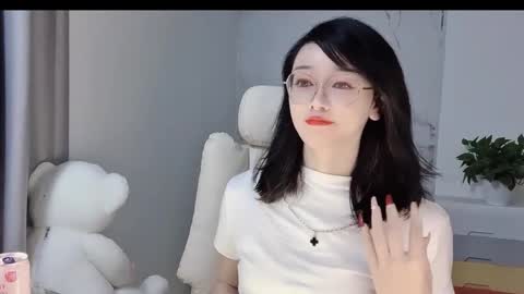 Snapshot of happysweetie168 chatting on 4, 3, 2025 Daisy online show from 4, 3, 2025