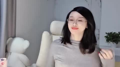 Snapshot of happysweetie168 chatting on 4, 3, 2025 Daisy online show from 4, 3, 2025