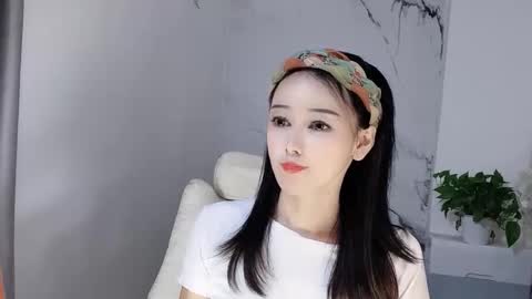 Snapshot of happysweetie168 chatting on 13, 9, 2025 Daisy online show from 13, 9, 2025