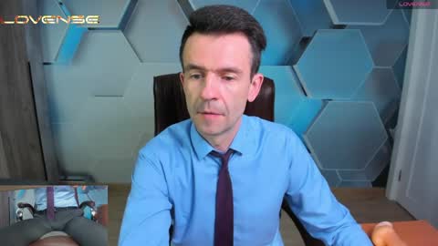 Snapshot of hard_and_juici chatting on 5, 6, 2026 Steve online show from 5, 6, 2026