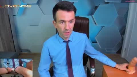 Snapshot of hard_and_juici chatting on 5, 6, 2026 Steve online show from 5, 6, 2026