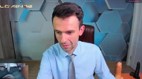 Snapshot of hard_and_juici chatting on 6, 6, 2026 Steve online show from 6, 6, 2026