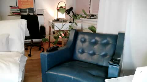 Chris online show from 15, 10, 2025