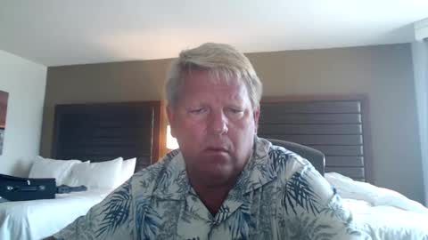 Steele and Cassie online show from 31, 7, 2026