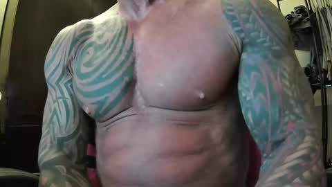 Snapshot of hardbody205a chatting on 1, 12, 2024 hardbody205a online show from 1, 12, 2024