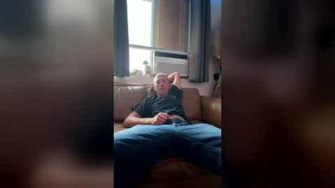hardchrishere online show from 19, 7, 2026