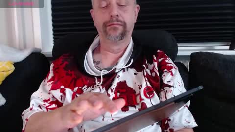 MrLazy online show from 3, 2, 2025