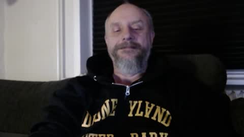 Snapshot of hardmrlazy chatting on 18, 12, 2025 MrLazy online show from 18, 12, 2025