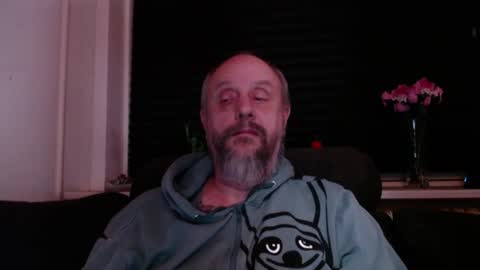 Snapshot of hardmrlazy chatting on 5, 1, 2026 MrLazy online show from 5, 1, 2026