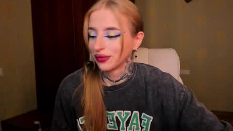 Julia online show from 6, 10, 2025