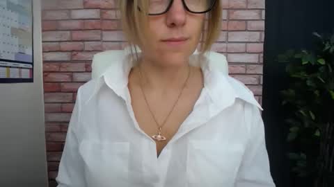 Snapshot of harleyrebz chatting on 29, 9, 2025 harleyrebz online show from 29, 9, 2025