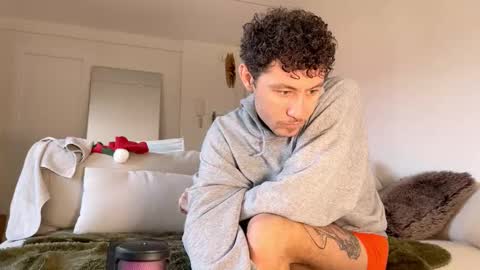 Snapshot of harry_jen chatting on 30, 12, 2024 TAP HERE choise Harry tattoo on chest  Jen curls hair online show from 30, 12, 2024