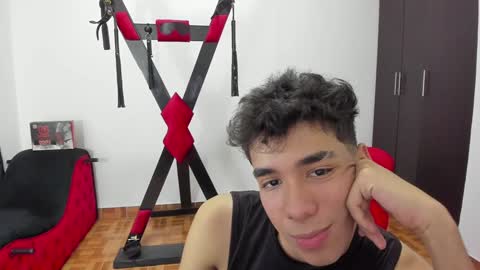 Snapshot of harry_latinboy chatting on 7, 1, 2025 Harry online show from 7, 1, 2025