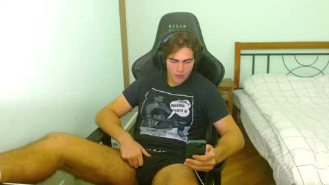 Snapshot of harryking1 chatting on 13, 10, 2025 harryking1 online show from 13, 10, 2025