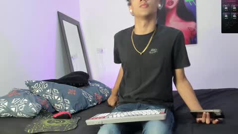 Snapshot of harrytwink18 chatting on 11, 2, 2025 HARRY online show from 11, 2, 2025