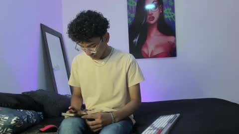 Snapshot of harrytwink18 chatting on 18, 2, 2025 HARRY online show from 18, 2, 2025