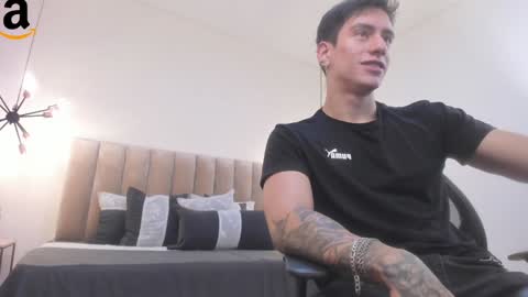 Snapshot of harryy_joness chatting on 15, 12, 2024 Harry Jones online show from 15, 12, 2024