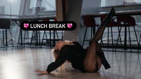 Anna online show from 12, 12, 2024