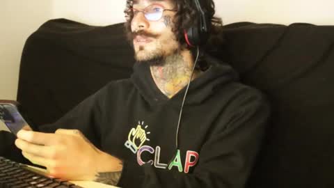 More content   2   online show from 28, 1, 2025