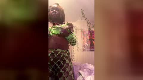 hawtchoc37 online show from 15, 12, 2025