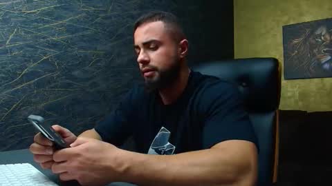 HayesWood online show from 10, 11, 2025