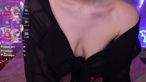 haylaamber online show from 28, 1, 2025