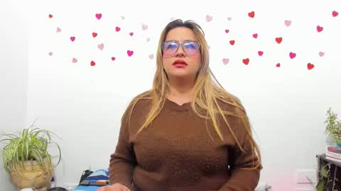Snapshot of hazel_34 chatting on 4, 10, 2025 hazel online show from 4, 10, 2025
