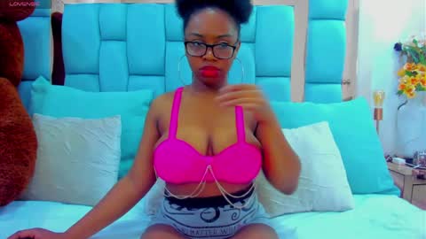 hazel_lanee online show from 30, 3, 2026