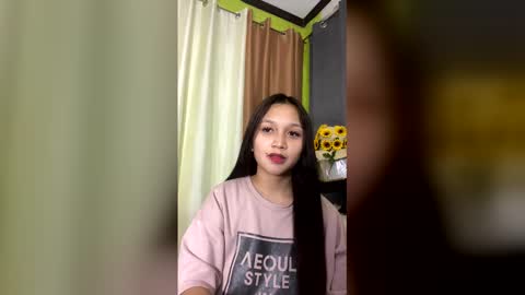 Snapshot of hazel_loves_you143 chatting on 16, 12, 2025 hazel_loves_you143 online show from 16, 12, 2025