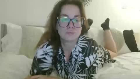 Hazel online show from 3, 3, 2026