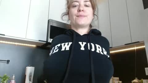 Hazel online show from 30, 5, 2026