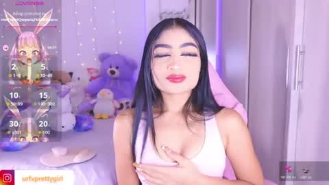 Snapshot of hazelbabee_ chatting on 26, 6, 2026 Lynn online show from 26, 6, 2026