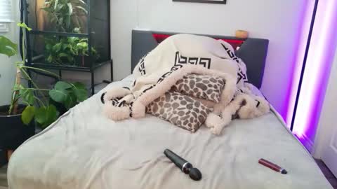 Hazeleo online show from 17, 3, 2026