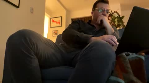 Snapshot of heartofadog604 chatting on 29, 10, 2025 MT online show from 29, 10, 2025