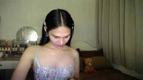 Snapshot of heather_bbyy chatting on 24, 11, 2025 heather_bbyy online show from 24, 11, 2025
