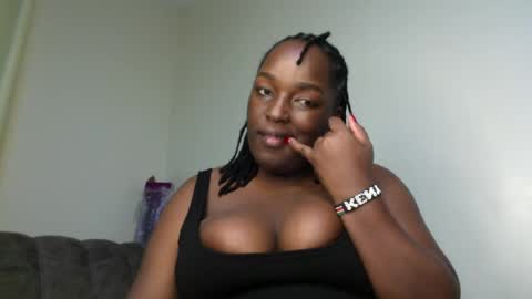 Snapshot of heaven_122 chatting on 5, 7, 2026 Angel online show from 5, 7, 2026