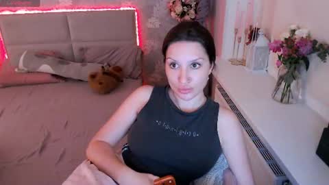 Snapshot of heaven_chloe chatting on 20, 6, 2026 Heaven girl online show from 20, 6, 2026