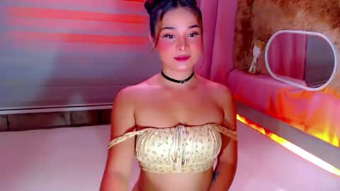 Snapshot of heavenlypleasurexx chatting on 5, 11, 2025 HEAVEN online show from 5, 11, 2025