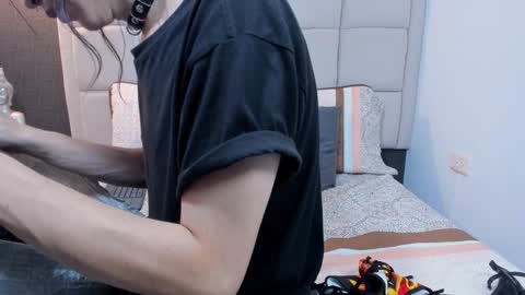 Snapshot of hecate1_ chatting on 1, 2, 2025 Keira Hecate online show from 1, 2, 2025