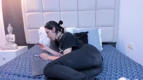 Snapshot of hecate1_ chatting on 16, 2, 2025 Keira Hecate online show from 16, 2, 2025