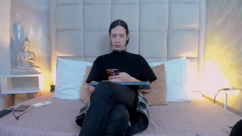 Snapshot of hecate1_ chatting on 27, 9, 2025 Keira Hecate online show from 27, 9, 2025