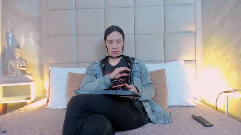 Snapshot of hecate1_ chatting on 30, 9, 2025 Keira Hecate online show from 30, 9, 2025
