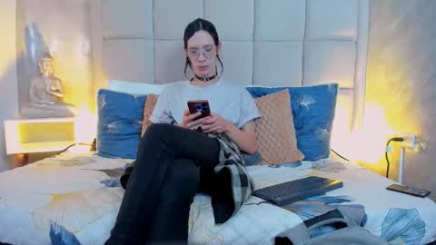 Snapshot of hecate1_ chatting on 9, 10, 2025 Keira Hecate online show from 9, 10, 2025