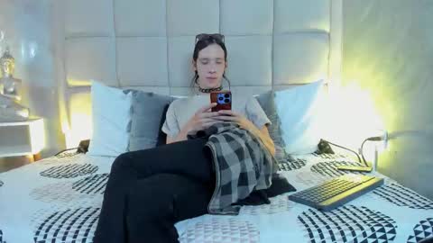 Keira Hecate online show from 17, 1, 2026