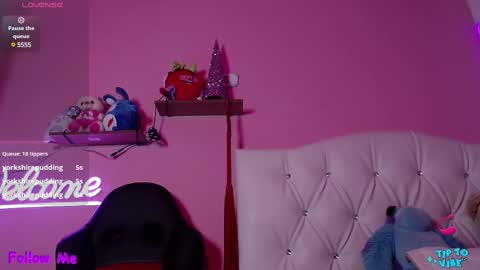 Snapshot of hecate23 chatting on 8, 3, 2025 Cath online show from 8, 3, 2025