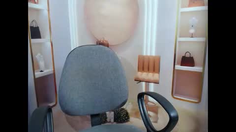 Snapshot of hechin chatting on 9, 1, 2026 love bug online show from 9, 1, 2026