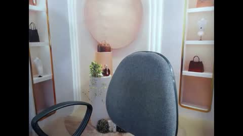 Snapshot of hechin chatting on 14, 1, 2026 love bug online show from 14, 1, 2026