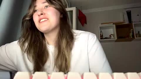 Molly online show from 25, 6, 2026