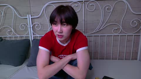 HEEJIN online show from 2, 4, 2026